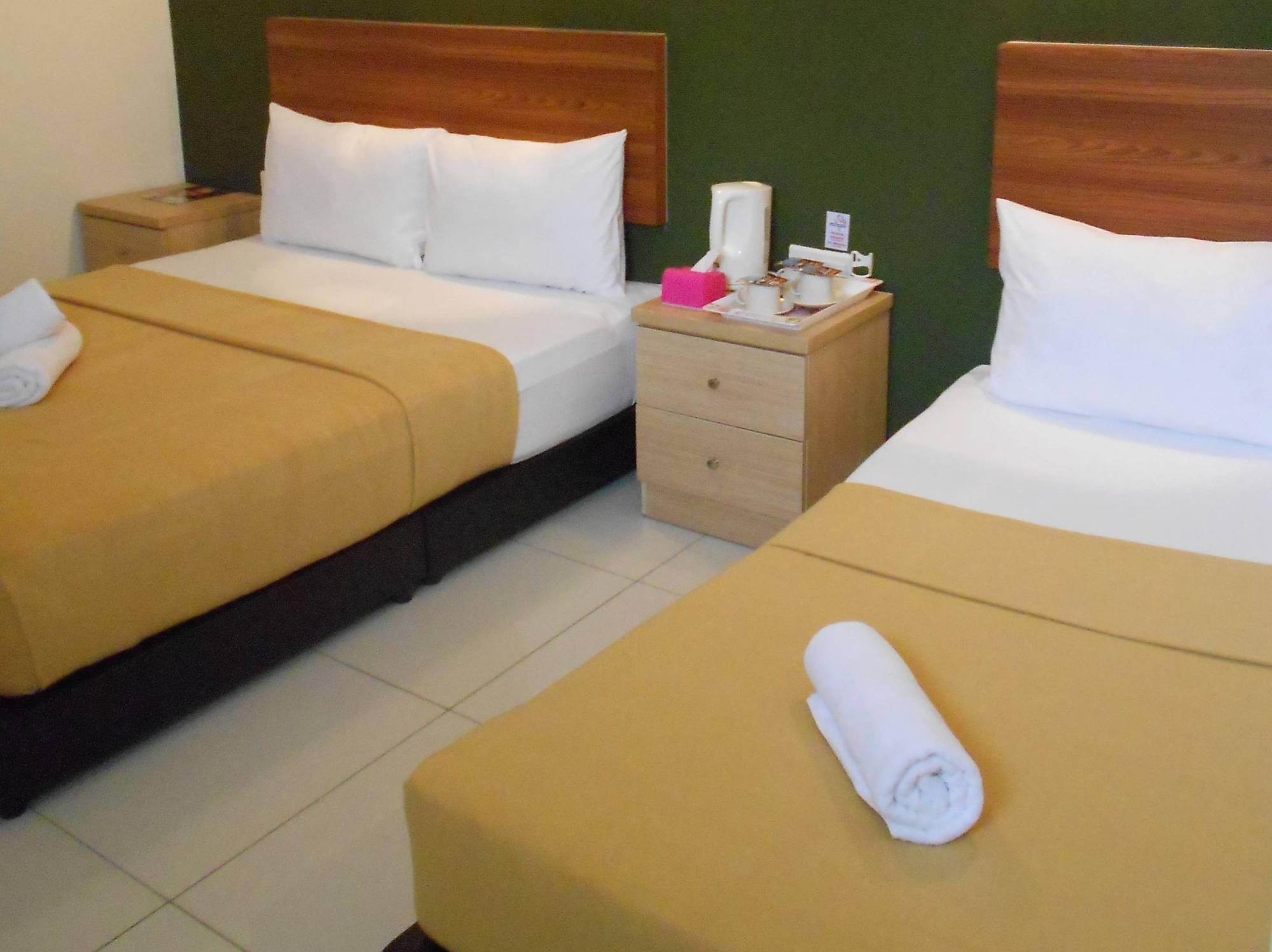 Coop Hotel Putrajaya & Cyberjaya Kampung Dengkil Kültér fotó